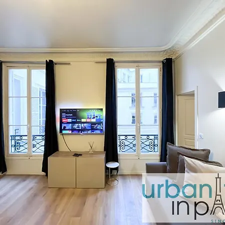 Urban Flat 63 - 3 Bedrooms Flat Champs-elysees Mermoz Apartment Paris