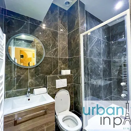 Apartment Urban Flat 63 - 3 Bedrooms Flat Champs-elysees Mermoz Paris